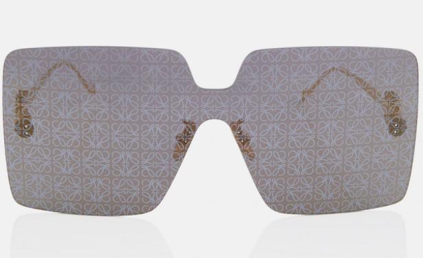 Eine rechteckige Sonnenbrille mit einem Muster aus dem Loewe-Logo.