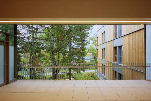 Heilende Architektur: Wohlfühlatmosphäre in der Klinik Ottakring