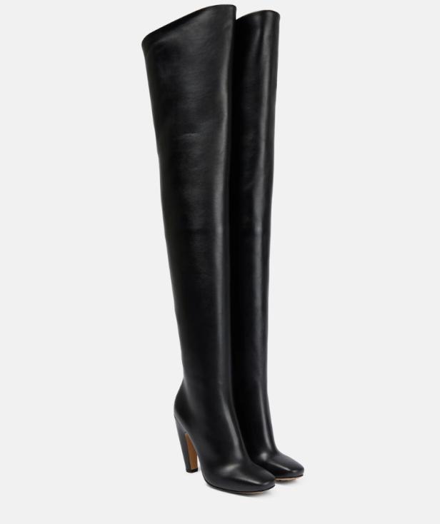 Overknee-Stiefel aus schwarzem Leder von Bottega Veneta.