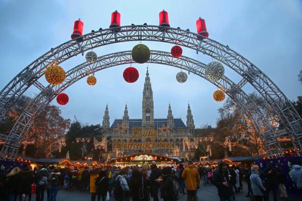 X-Mas mit XL-Preisen: Christkindlmärkte öffnen heute