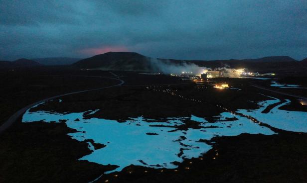 Blue Lagoon geothermal pool