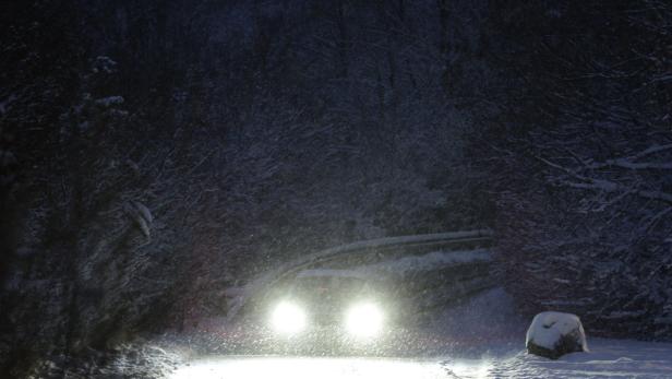 Wintereinbruch überraschte Autofahrer