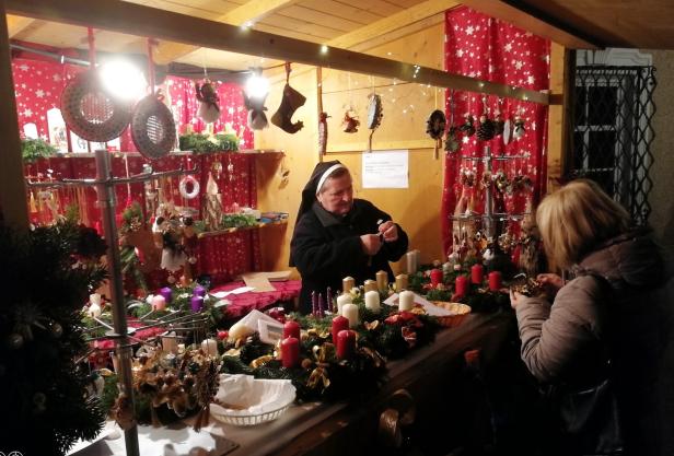 Franziskanerinnen öffnen Schloss für Sanierung der Barbara-Kapelle