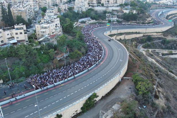 Protestmarsch zur Befreiung der Geiseln von Tel Aviv bis Jerusalem am Wochenende