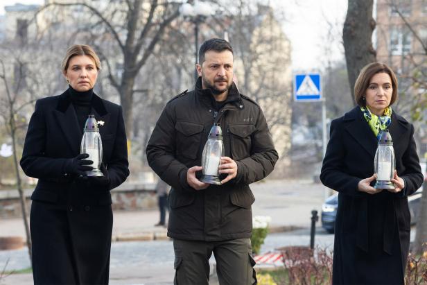 "Unsere erste Gegenoffensive": Selenskij erinnert an Maidan-Proteste