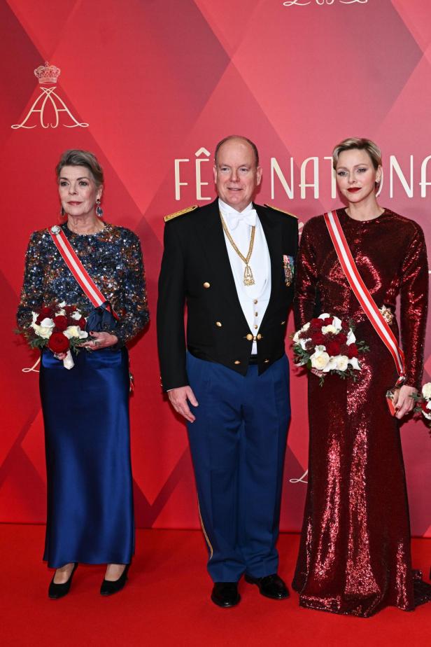 Caroline und Charlène glitzern bei Nationalfeiertags-Gala um die Wette