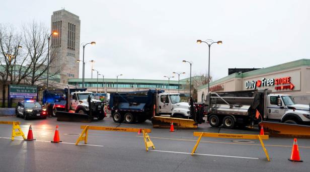 TOPSHOT-CANADA-US-TRANSPORT-BORDER-EXPLOSION