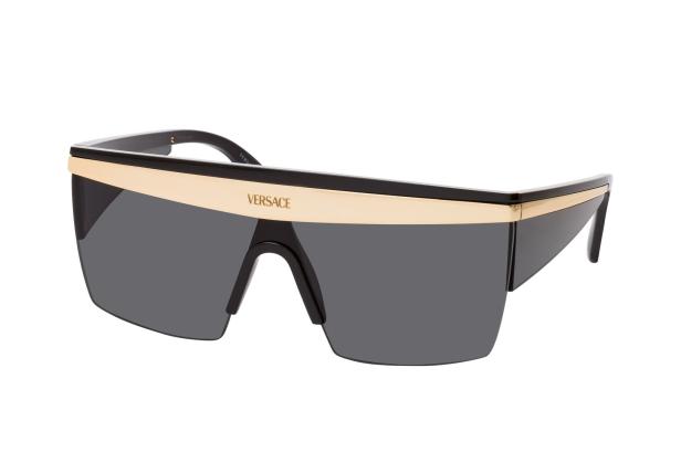 Eine schwarze Versace-Sonnenbrille mit einem goldenen Streifen.