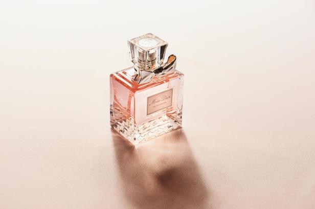 Glitzer und Glamour: Festliche Beauty-Geschenkideen zum Verlieben