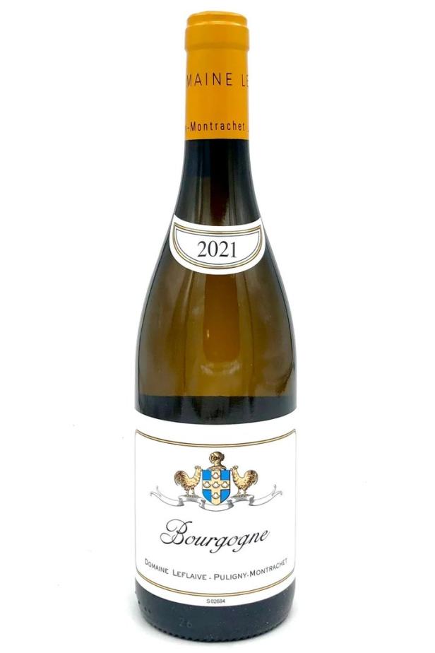 Eine Flasche „Bourgogne“ Domaine Leflaive Puligny-Montrachet aus dem Jahr 2021.