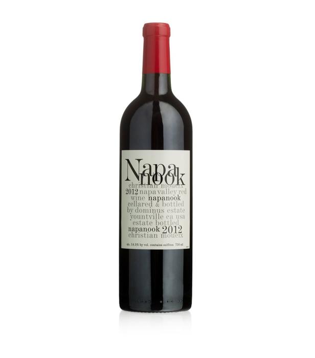 Eine Flasche Napanook 2012 Napa Valley Rotwein von Christian Moueix.
