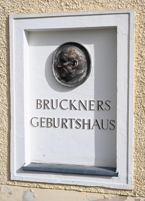 ++ THEMENBILD ++ BRUCKNERJAHR 2024 / 200 JAHRE ANTON BRUCKNER / GEBURTSHAUS