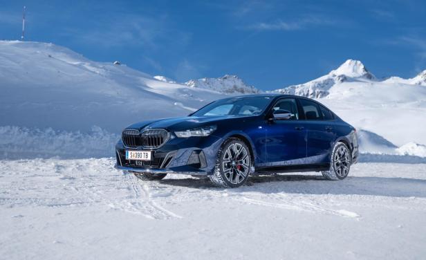 p90532637lowresbmw-5-series-soelden.jpg