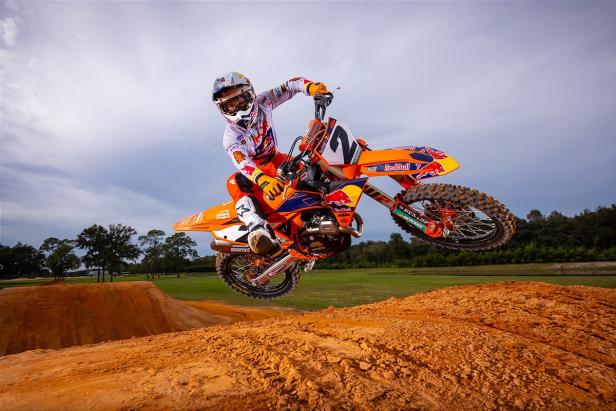 KTM präsentiert die nächste Generation der SX-F Factory Edition Reihe