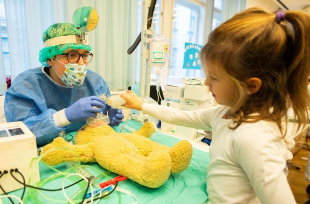 Wiener Teddybär-Krankenhaus öffnet für Kinder und ihre Stofftiere