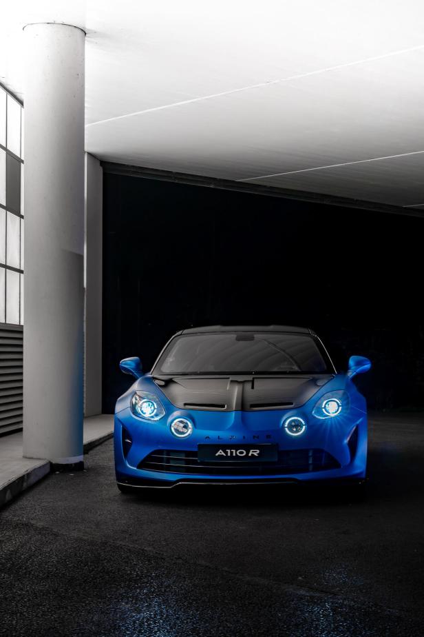 Was Größeres für unterm Christbaum? Die neue Alpine A110 R Turini glänzt