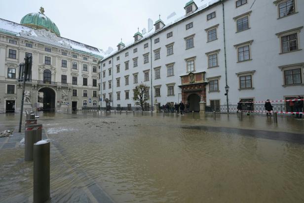 Wasserrohrbruch: Hofburg stand kurzzeitig unter Wasser