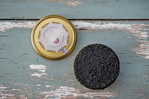 „Schwarzes Gold“ als Hobby: Kaviar aus dem Südburgenland