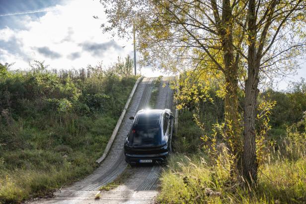 Porsche E-Macan: So sportlich ist das vollelektrische SUV