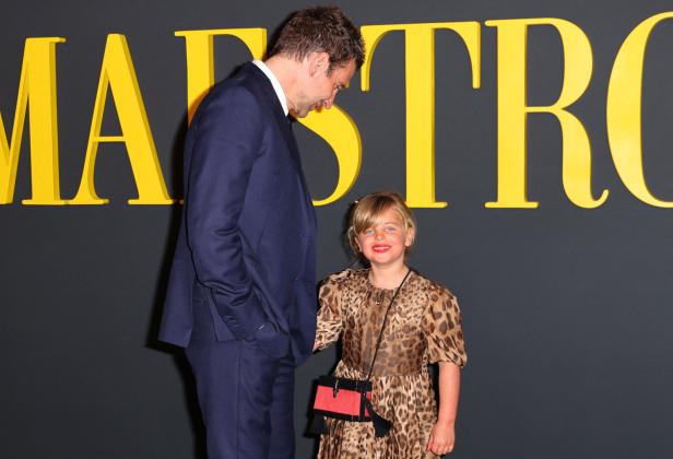 Bradley Cooper mit Tochter Lea auf dem roten Teppich
