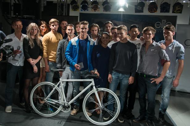 2012 gewann Florian Luger das Elite Model Look Austria Finale und ein Chic-Cycle-Fahrrad.