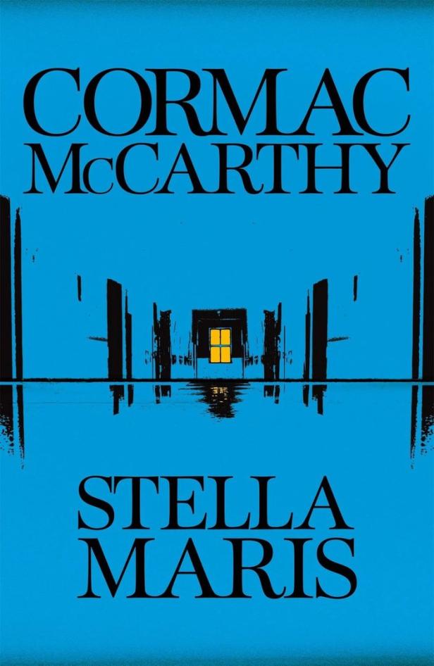 Das Cover des Buches „Stella Maris“ von Cormac McCarthy zeigt einen Flur mit einem erleuchteten Fenster am Ende.