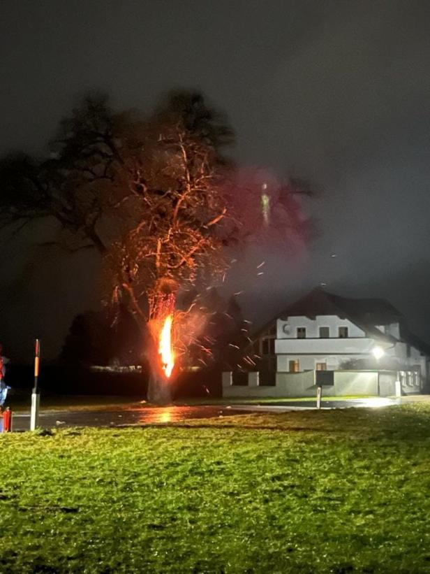 Gefährliches Feuer mitten in der Innenstadt am Neujahrstag