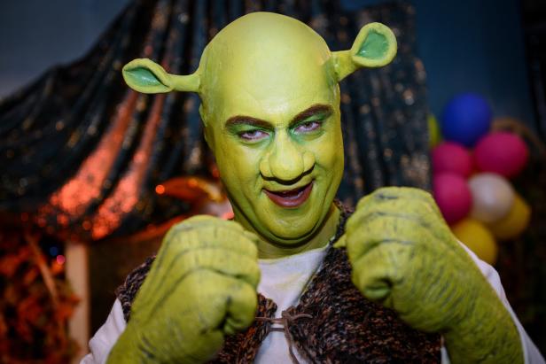 Markus Söder ist für seine Faschingskostüme bekannt: 2014, damals Finanzminister Markus Söder, ging er als "Shrek der tollkühne Held".