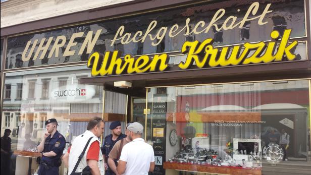 Wien-Fünfhaus: Räuber von Juwelier erschossen