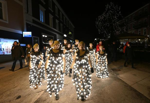 Eröffnung Salzkammergut 2024: Die Kulturhauptstadt-Maschine ist gestartet