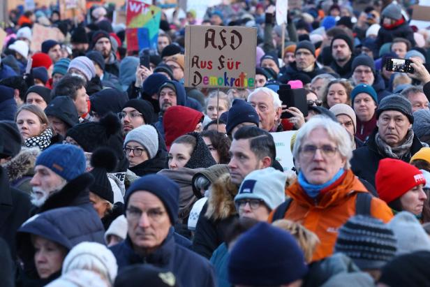 1,4 Millionen protestieren in deutschen Städten gegen Rechts: AfD wittert Verschwörung