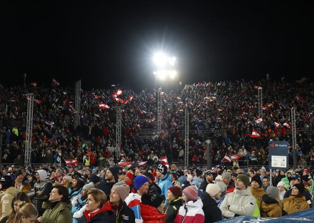 Slalom-Show in Schladming: Sieg für Strasser, Feller auf Rang 5