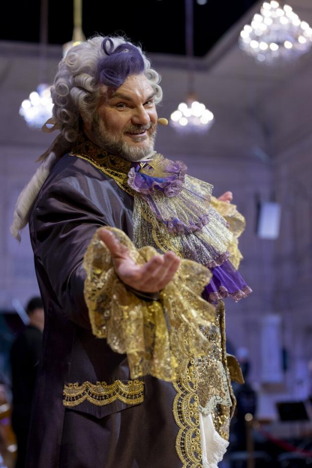 Wieder gesund: Richard Lugner tanzte auf Grazer Opernredoute