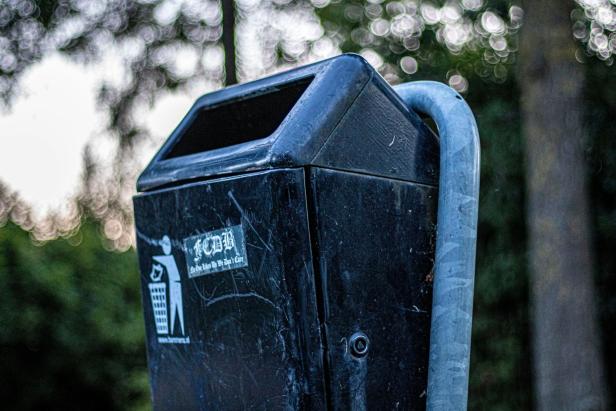 Abfalleimer Littering-Müll entsorgen