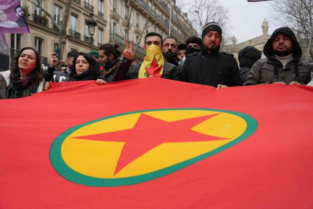 Kurden demonstrieren für Freilassung von PKK-Chef