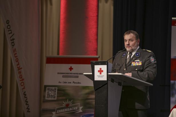 NÖ: Wie der neue Rot-Kreuz Chef helfen wieder "cool" machen möchte