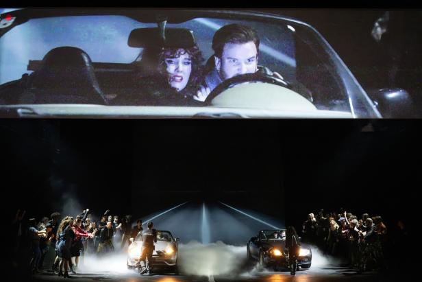 Opernpremiere "Roméo et Juliette“ in Wien: Julia stirbt am Verbrennermotor