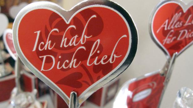 Ein rotes Herz mit der Aufschrift „Ich hab Dich lieb“.