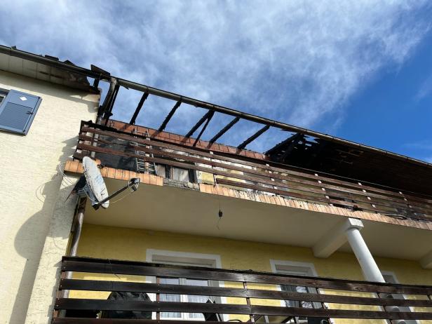 NÖ: Brand in Wohnhaus forderte 120 Feuerwehrleute