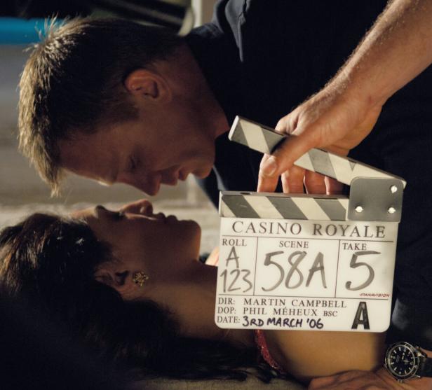 Szene hinter den Kulissen von „Casino Royale“ mit Daniel Craig und Eva Green.