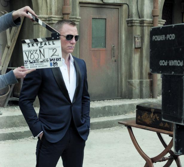 Daniel Craig als James Bond am Set von „Skyfall“.