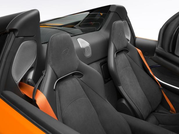 mclarenarturaspiderinteriorseats.jpg