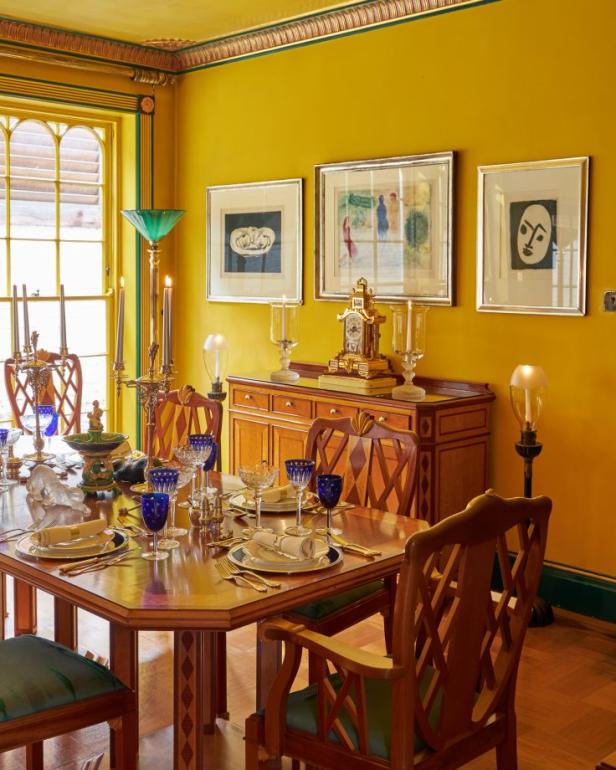 Esszimmer des Anwesens von Freddie Mercury.