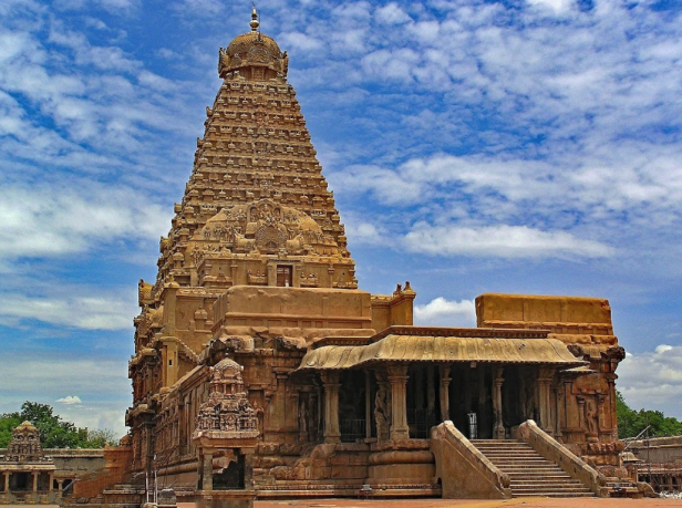 Die prächtigen Tempel Indiens begeistern durch ihre einzigartige Bauweise.