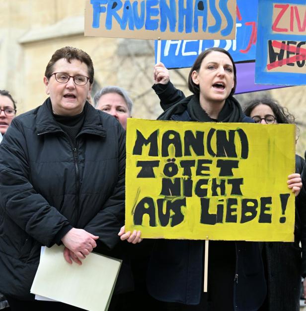 Minutenlange Schreie bei Demo gegen Femizide in Wien