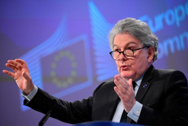 EU-Kommissar: „Wir müssen auf Kriegswirtschaft umstellen“