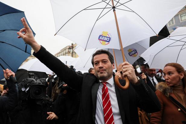 Die rechtspopulistische Partei Chega von André Ventura könnte auf den dritten Platz klettern.