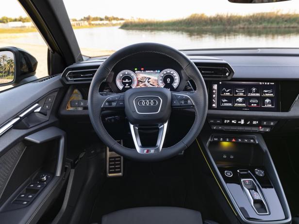 28audia3paallstreet.jpg