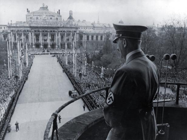 Hitlers "Perlenrede" in der Burg: "Abschiedsgeschenk für die braune Brut"