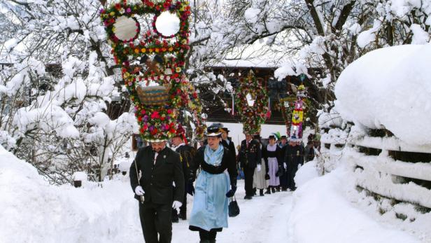 Die Bräuche und Sitten des Winters